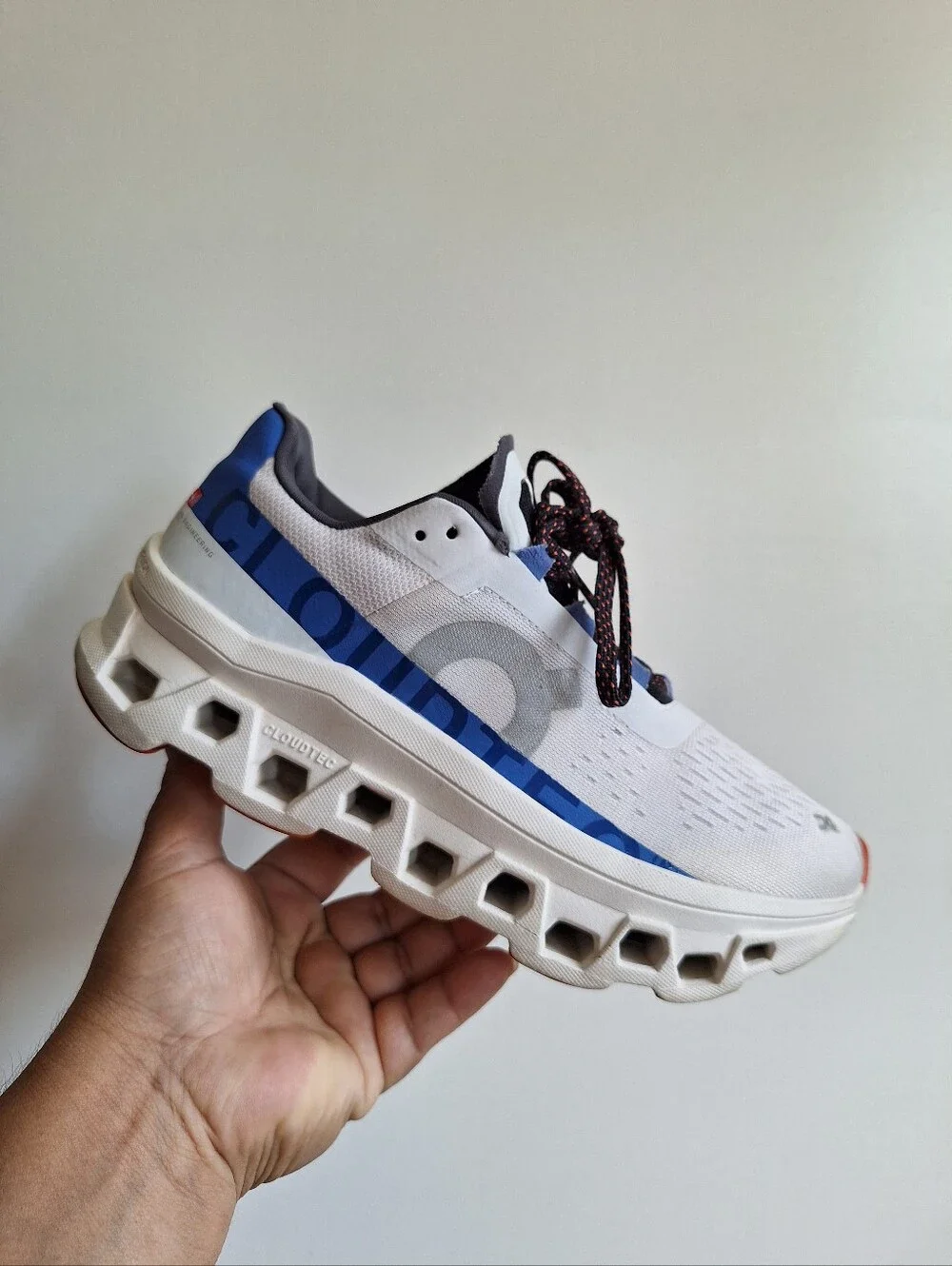 On Running Cloudmonster Women's  Frost/Cobalt Size 7.5